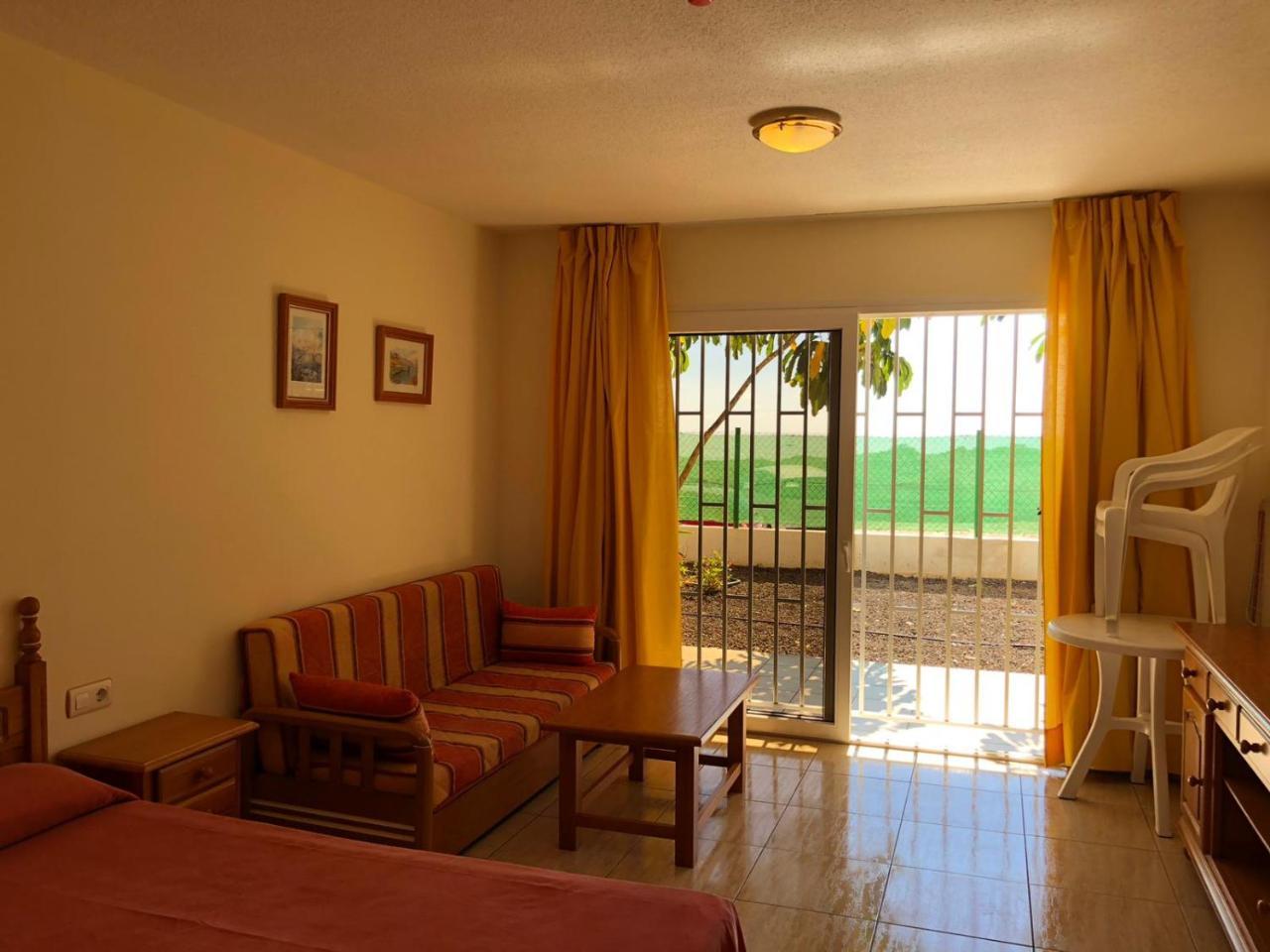 Aparthotel Parque Carolina Costa Del Silencio