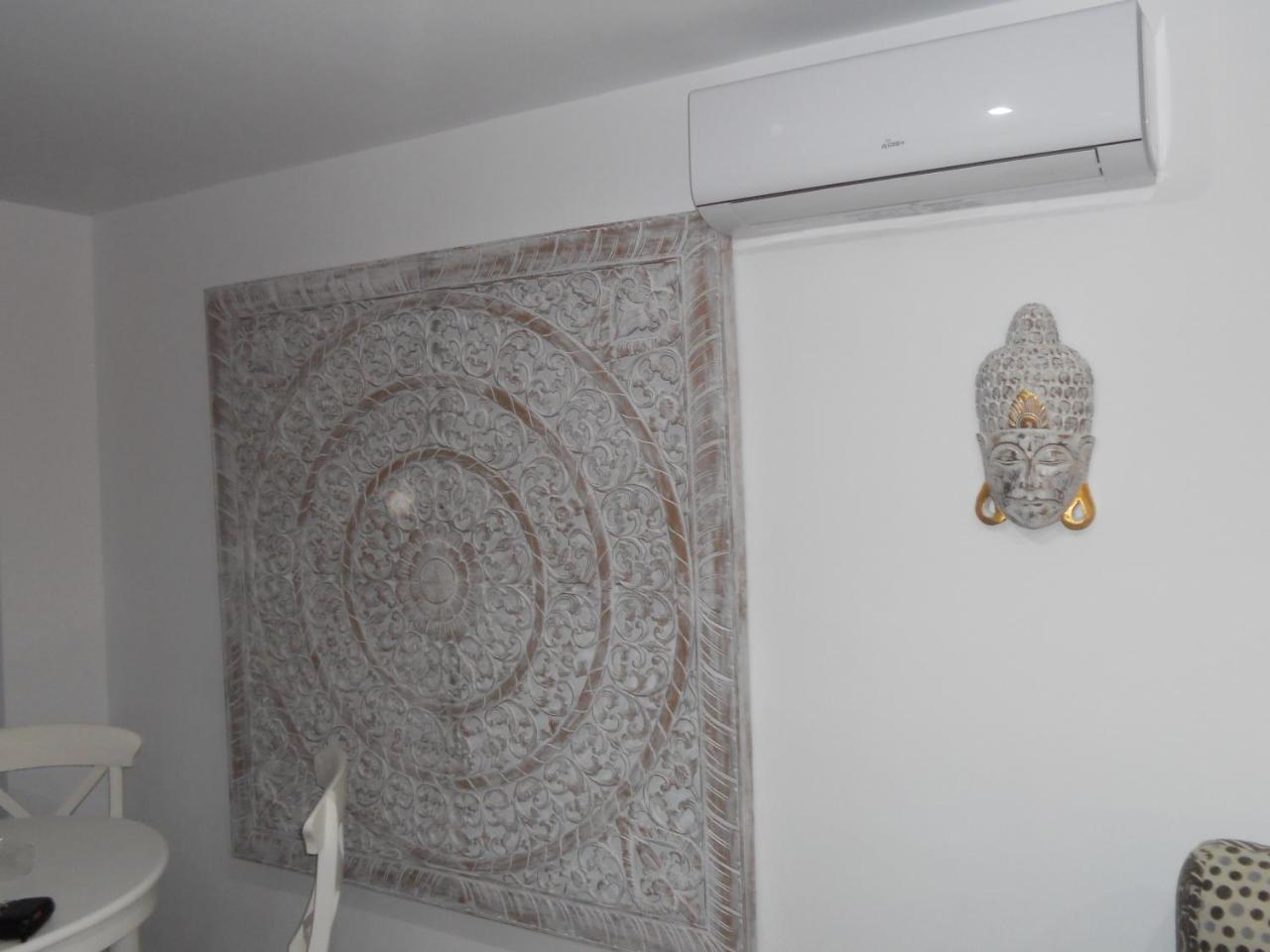 Maya Golf With A/c Apartment