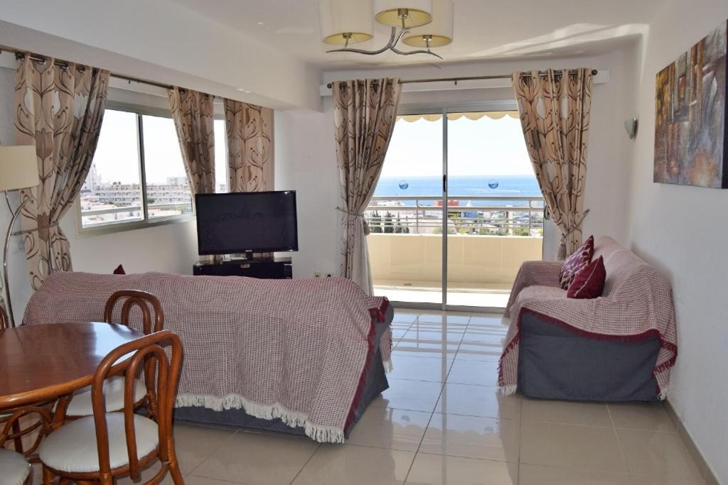 Apartamento Grande En Playa La Pinta Puerto Colon Costa Adeje (Tenerife)