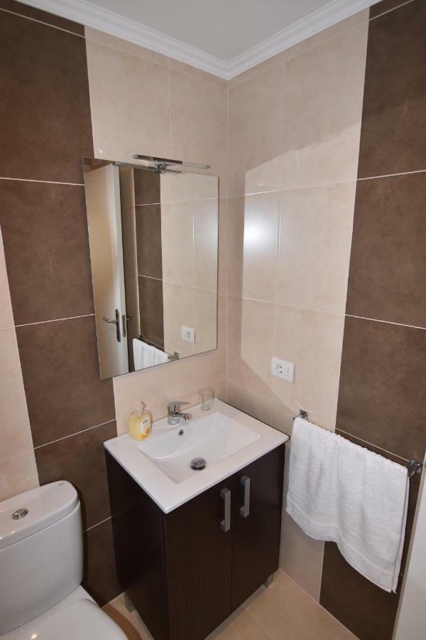 Atico Studio+terraza+wifi Ilimitado+satelite *