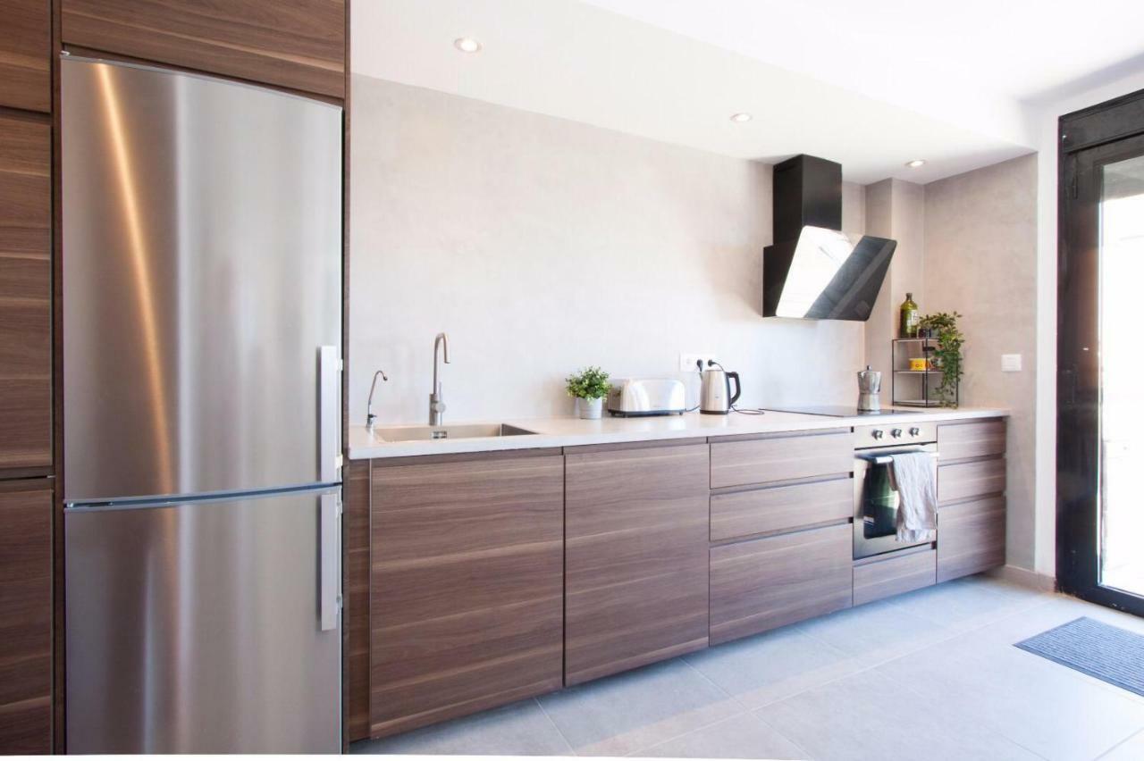 Appartement Your Desk On The Beach, Vista Bella Seaview