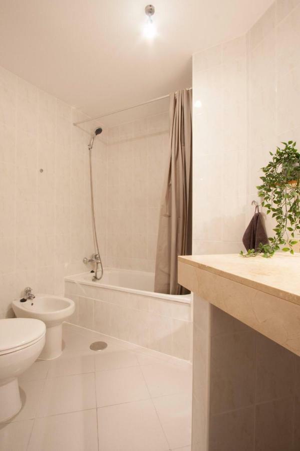 Appartement Your Desk On The Beach, Vista Bella Seaview