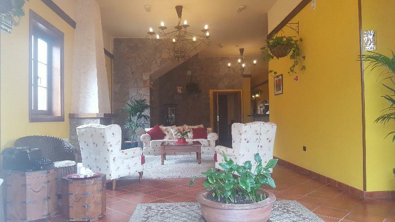 El Tejar Hotel 2*