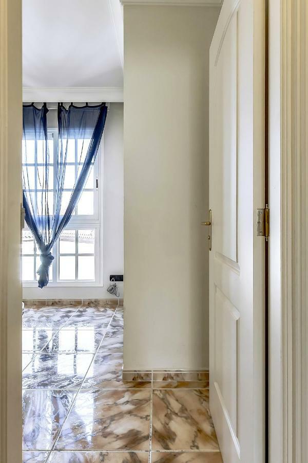 Apartamento Edificio Nena 3 Bedrooms *