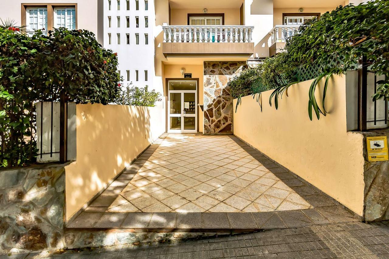 Edificio Nena 3 Bedrooms Apartamento *