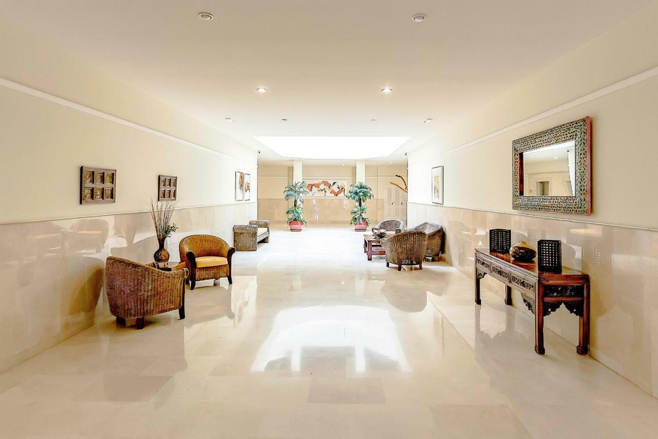 With Large Terrace In Terrazas Del Duque *