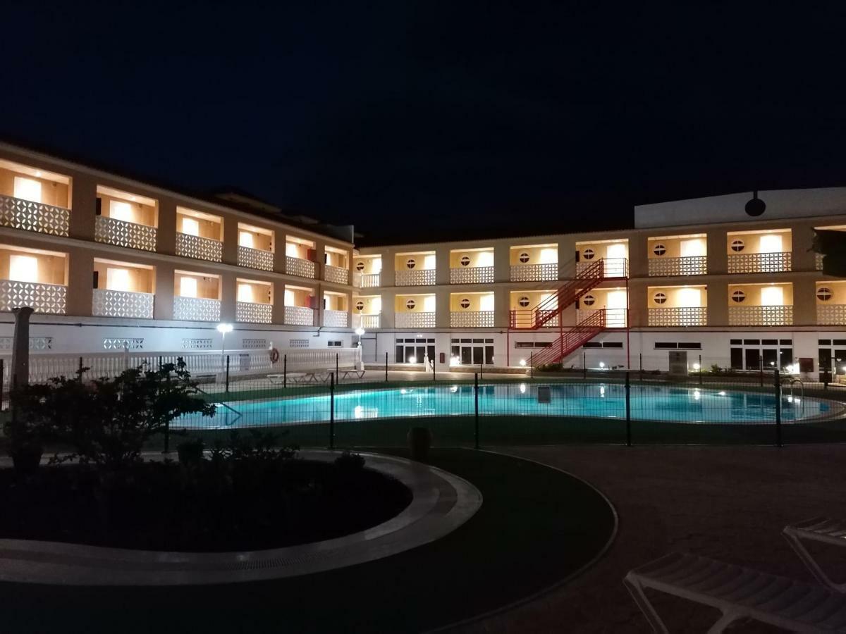 Aparthotel Parque Carolina 3*