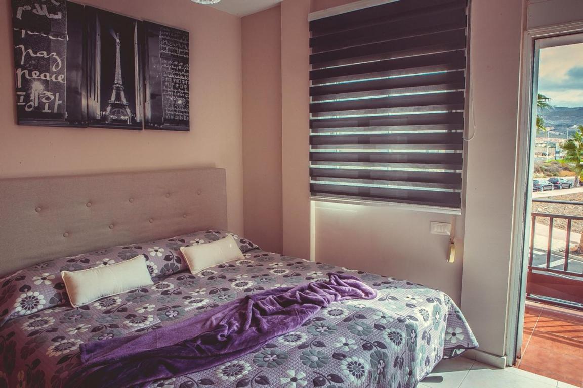 Cosy Townhouse In Costa Adeje *