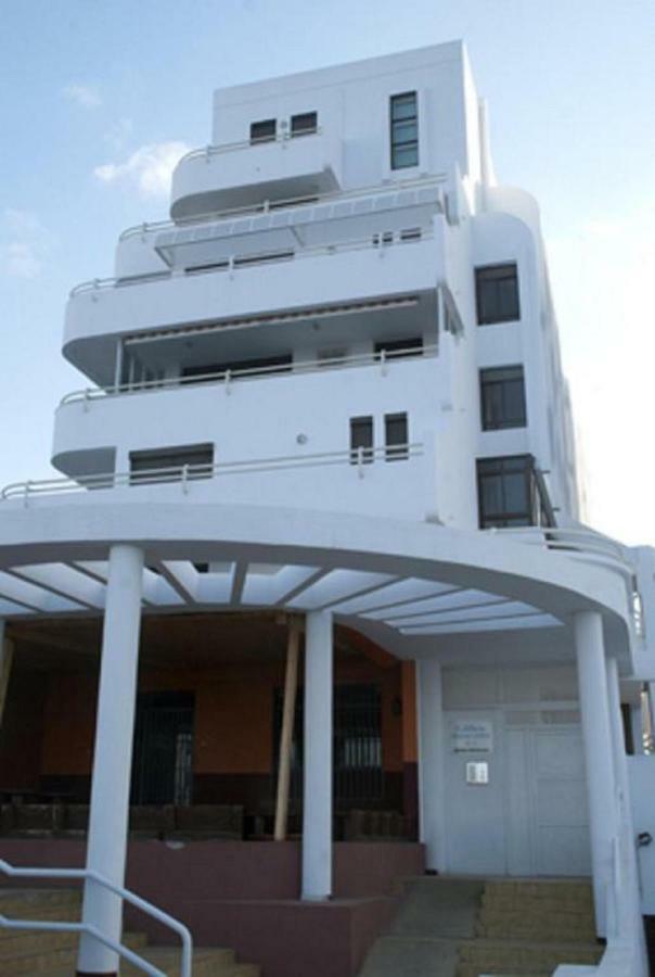 Appartement Sobre El Mar En Edificio Magallanes *