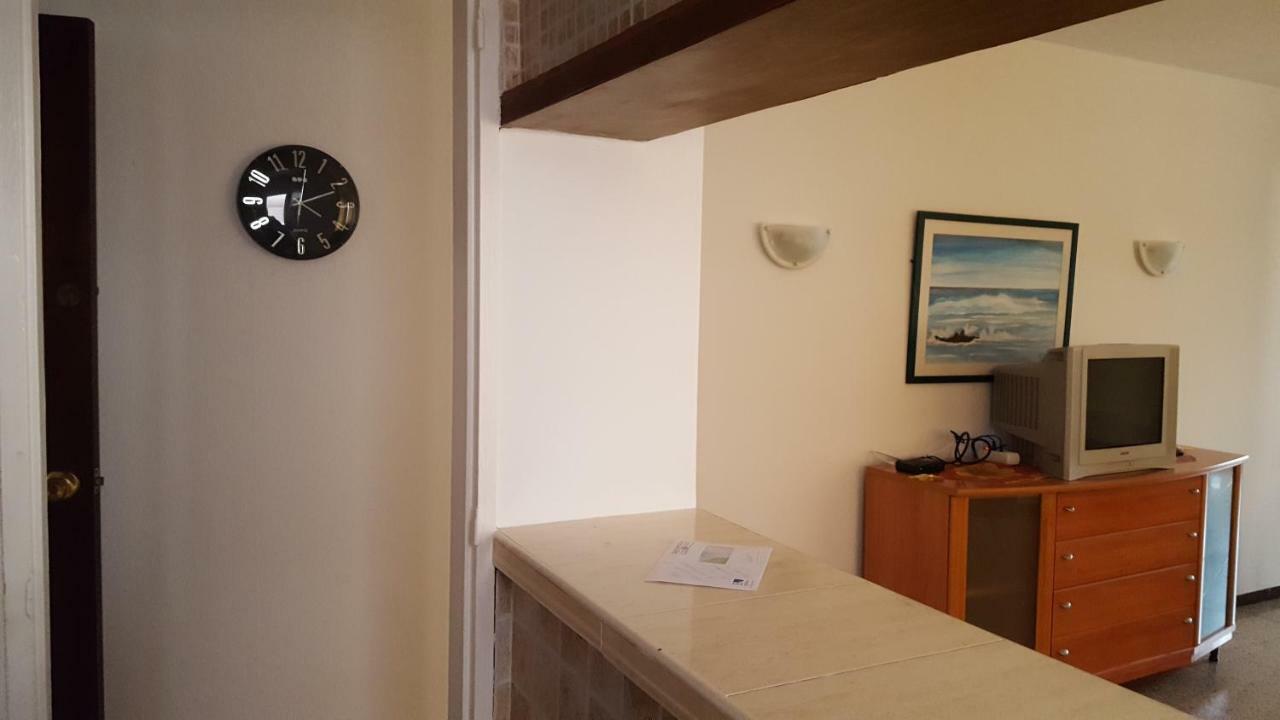 Tucanito-1 * Bajamar (La Laguna)