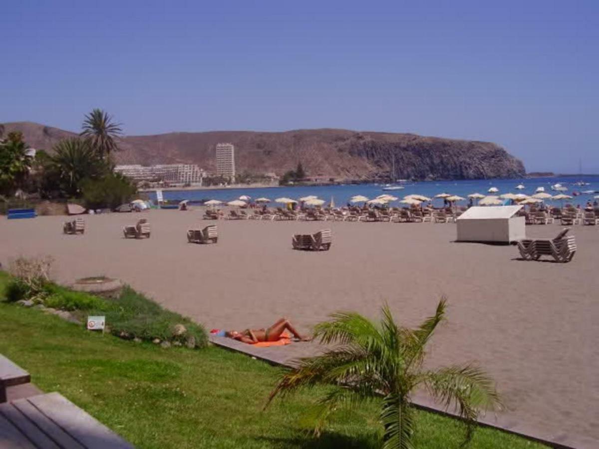 Apartment Sunny Near The Beach With Wifi, Balcony And Pool *
