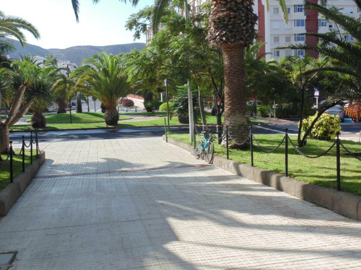 Sunny Near The Beach With Wifi, Balcony And Pool Apartment Los Cristianos (Tenerife)