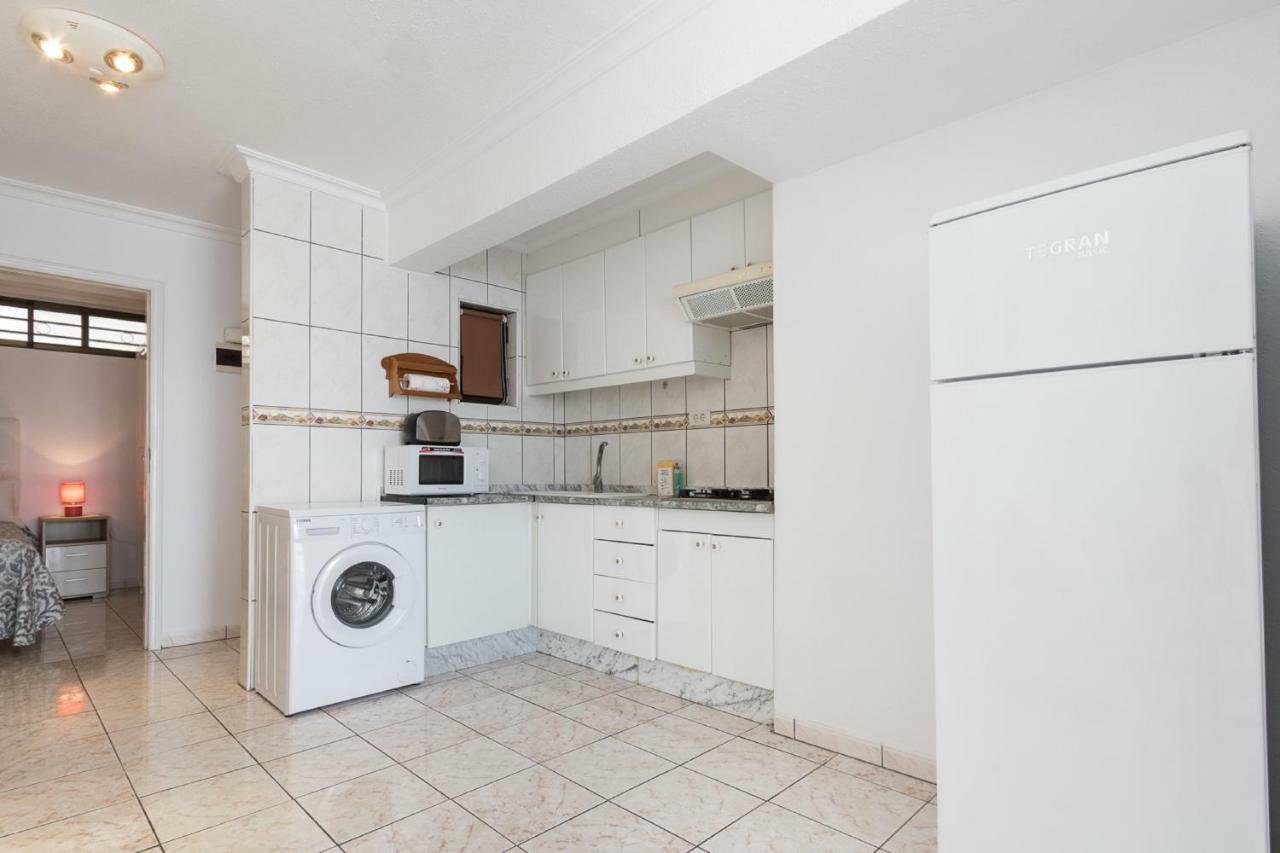 Apartment Sea Breeze In Playa De Americas With Parking *