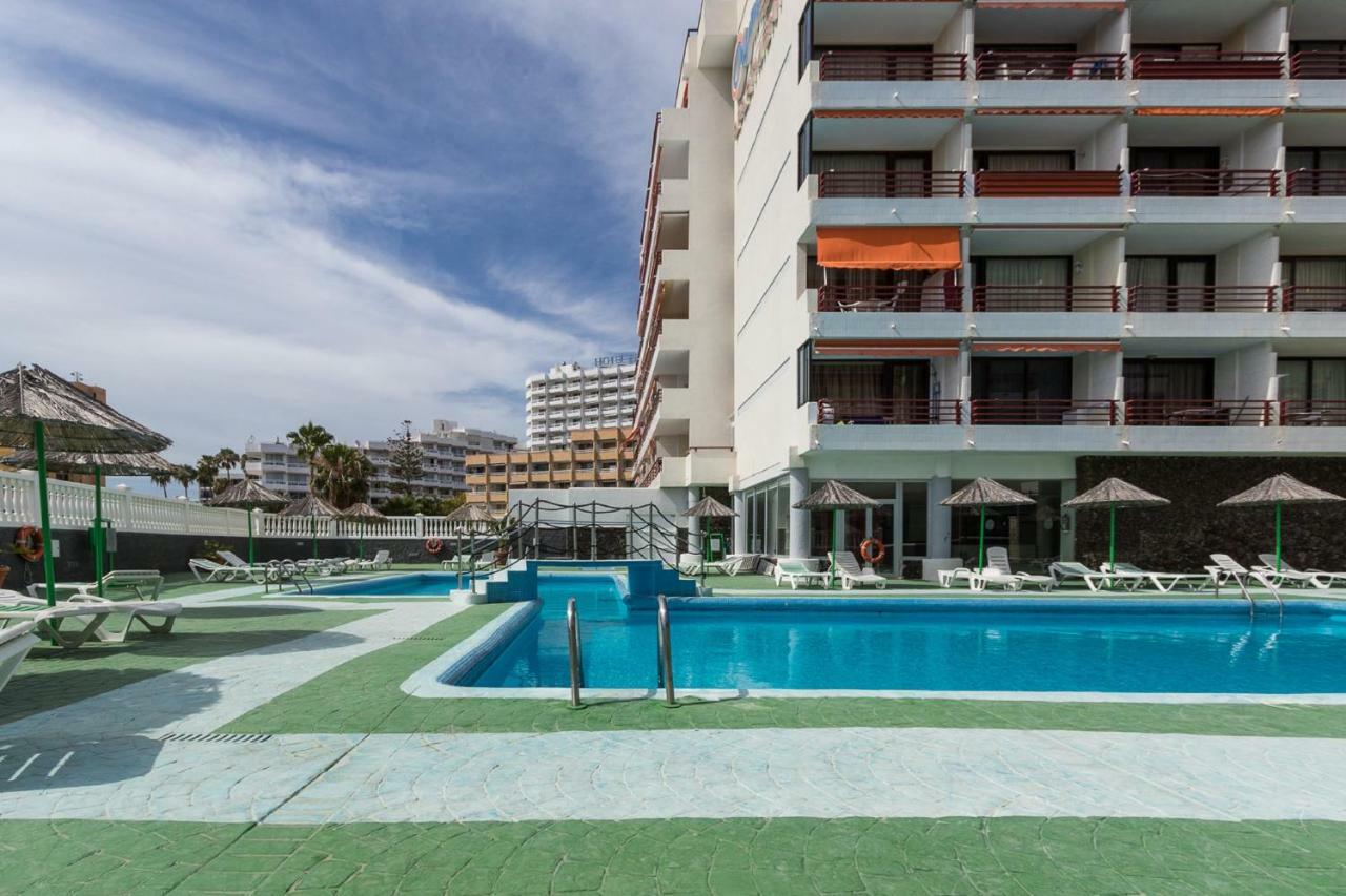 Apartment Sea Breeze In Playa De Americas With Parking