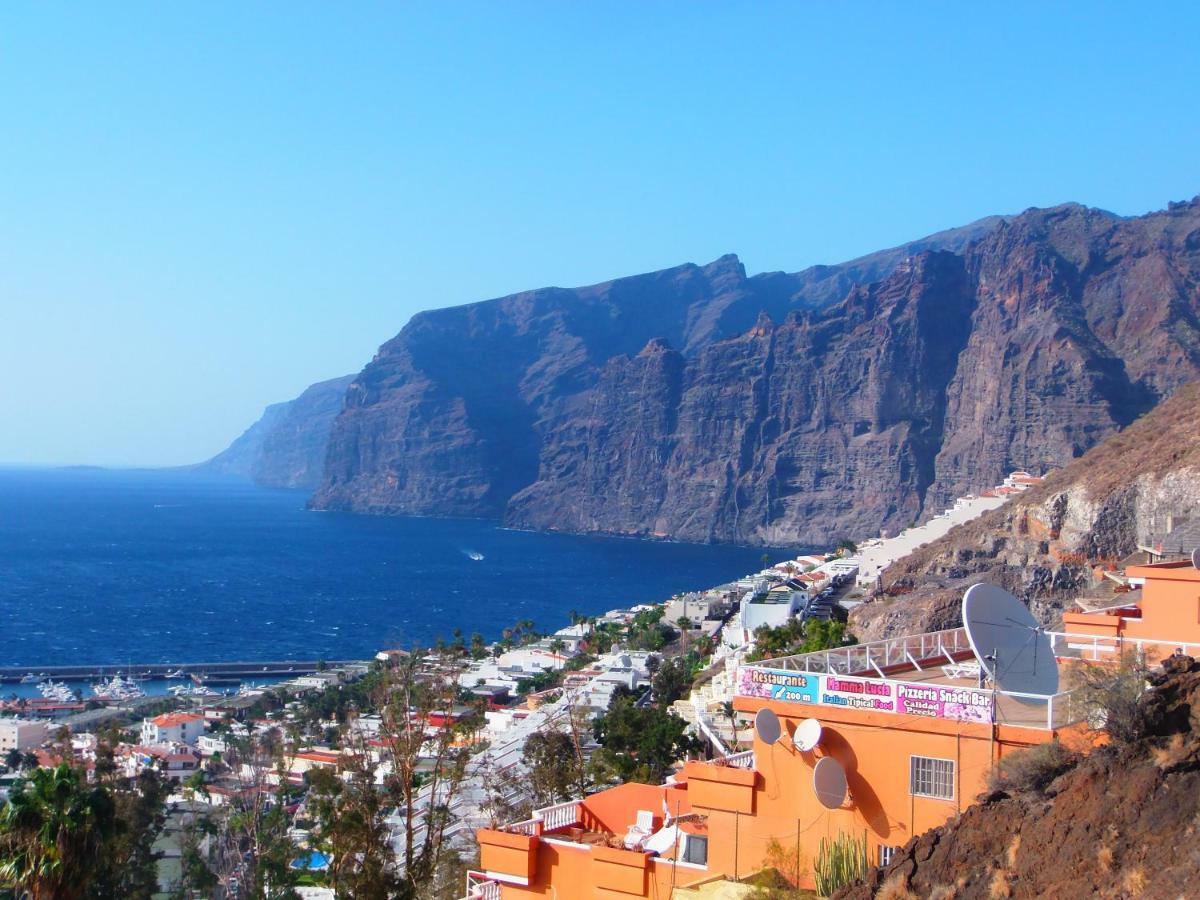 Con Vista Gigantes Puerto de Santiago (Tenerife)