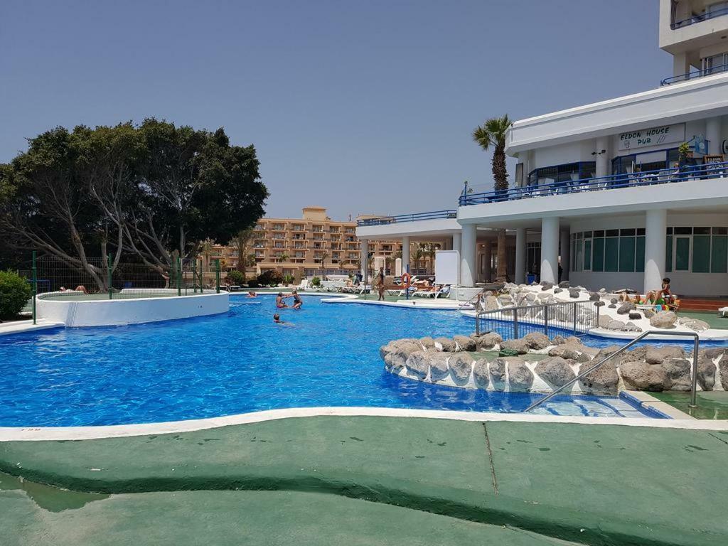 Appartement Aphotel Paraiso Del Sur In Centro Citta, Wifi Personale, Vista Mare Con Terrazza, Ristoranti E Pub Adiacenti, Taxi E Bus, Atelier Cura Persona, Farmacia Con Medico *