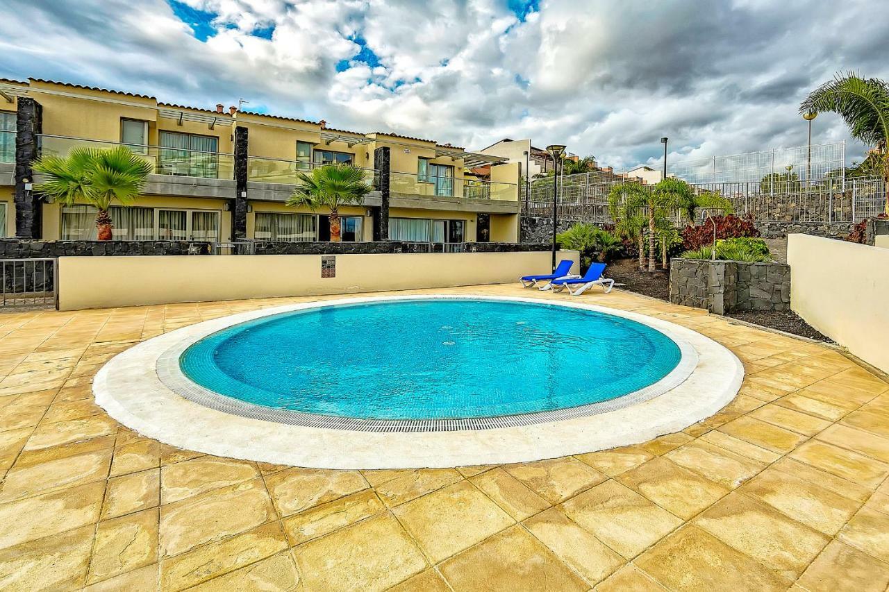 Townhouse 2 Bedrooms On The First Line Hébergement de vacances San Miguel de Abona