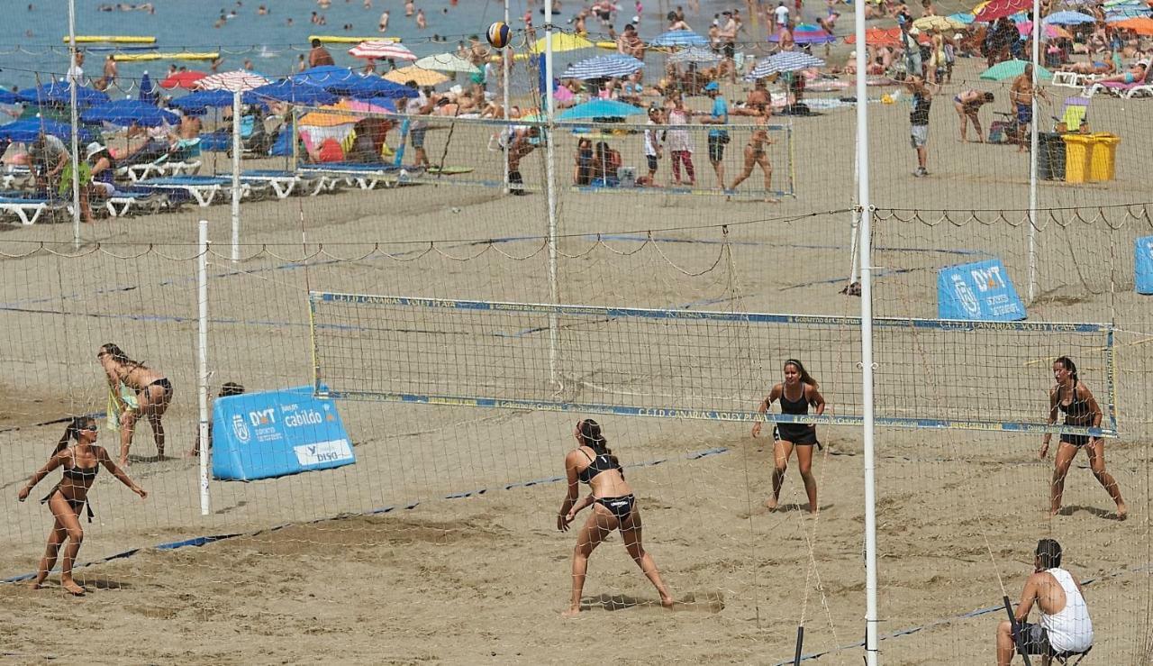 16 * Los Cristianos (Tenerife)