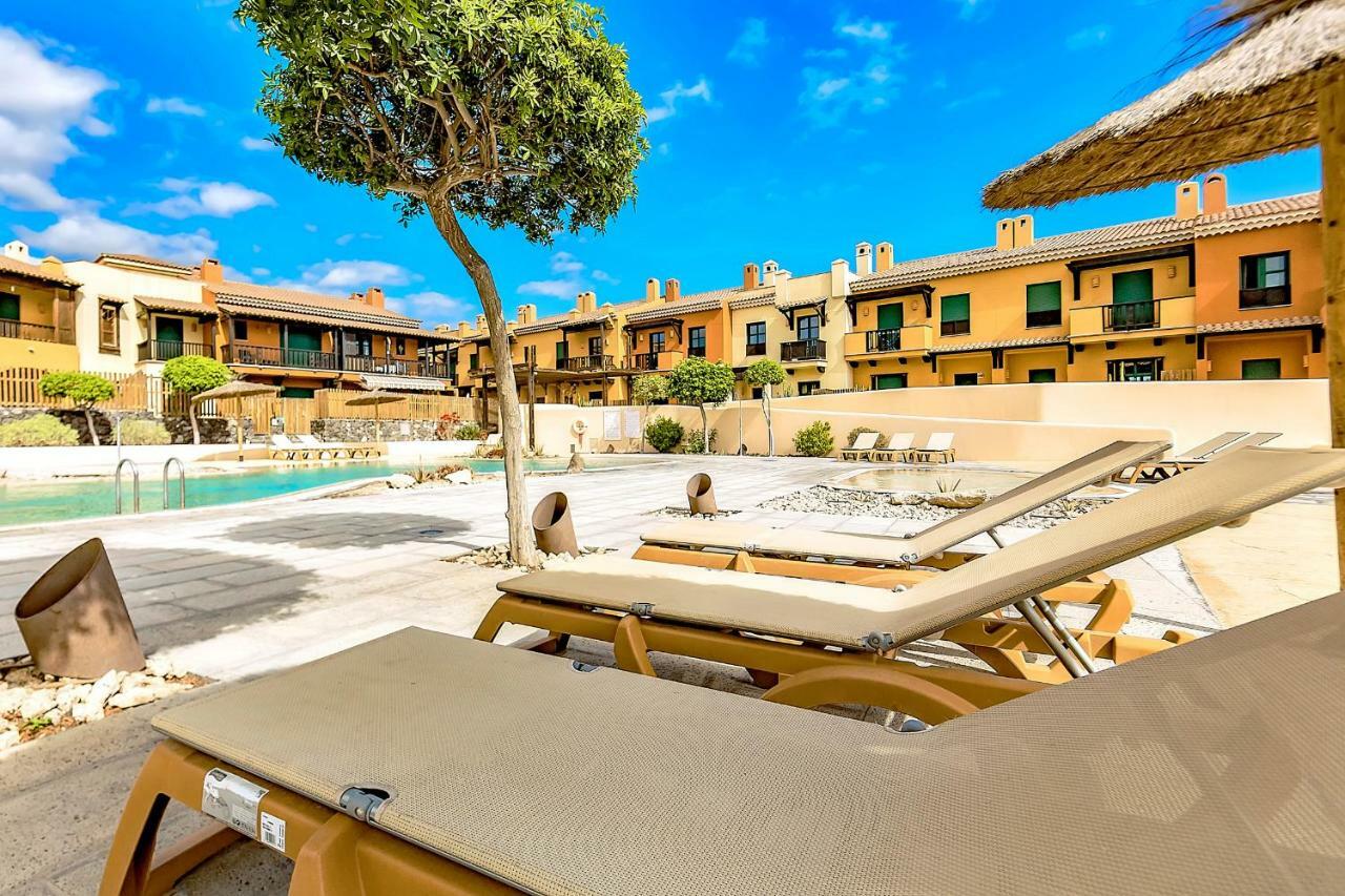 Front Line San Blas Villa *