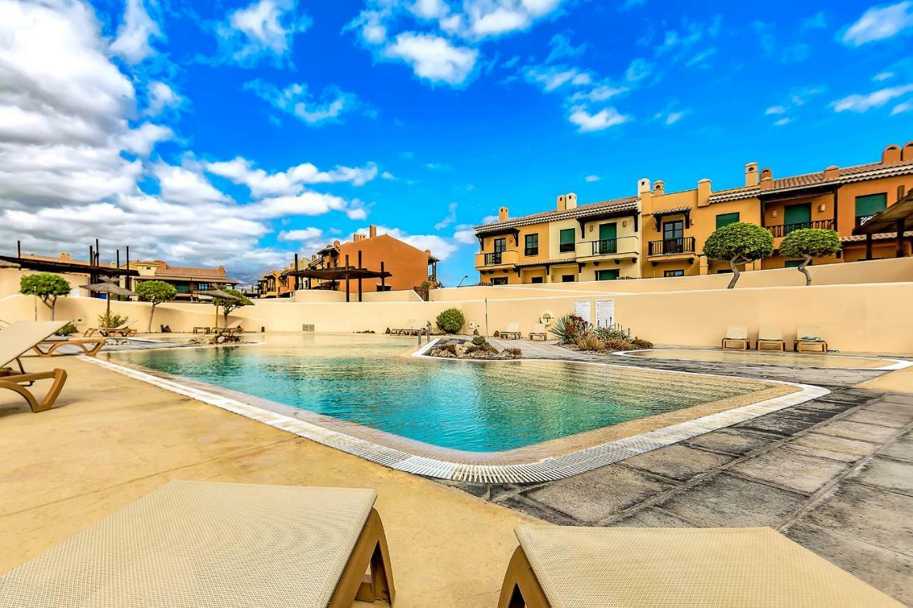 Front Line San Blas Villa