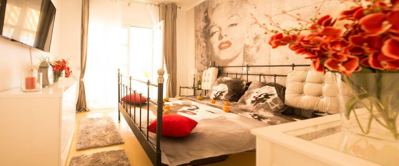 Fantastic Marilyn Orlando 85 Apartment *