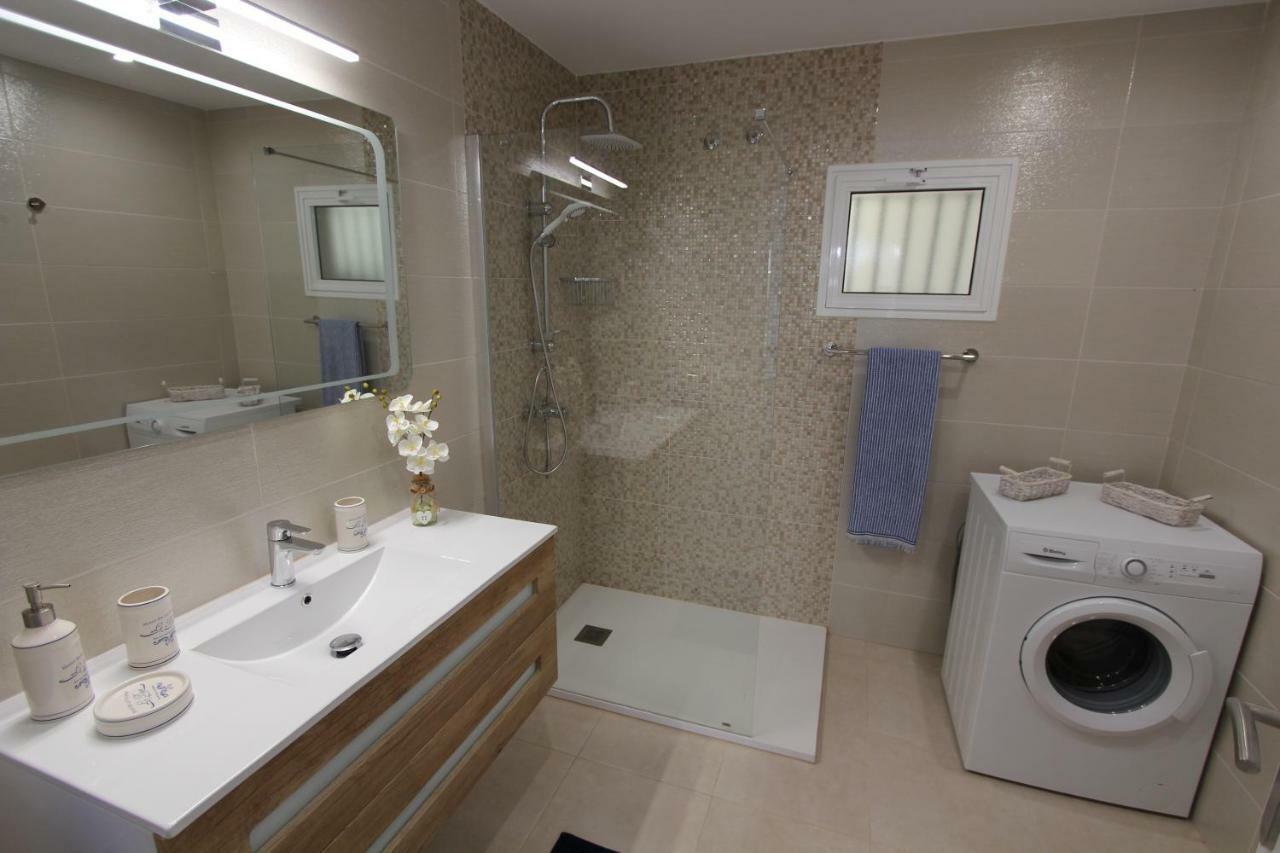 Villa Vivatenerife - Gorgeous With Heated Pool Buzanada