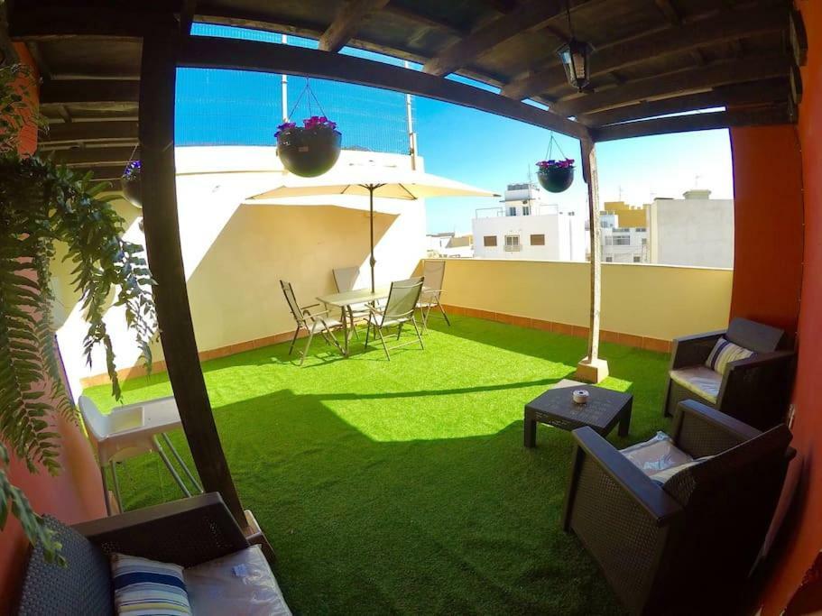 Blanca Tenerife - Complete House - Terrace And Bbq, 5 Minutes From The And Airport Holiday home *