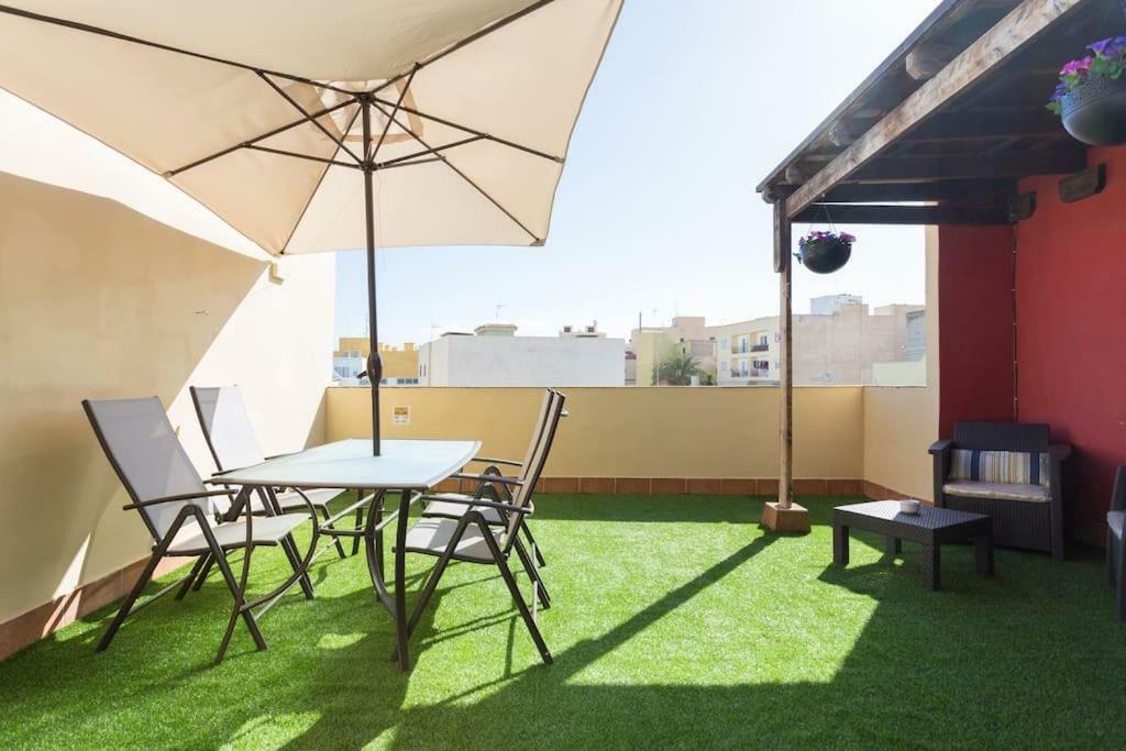 Blanca Tenerife - Complete House - Terrace And Bbq, 5 Minutes From The And Airport