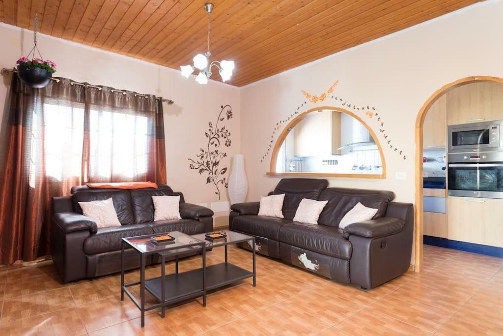 Holiday home Blanca Tenerife - Complete House - Terrace And Bbq, 5 Minutes From The And Airport San Isidro (Tenerife)