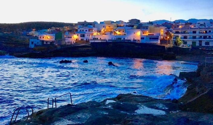 Moderna Casa Independiente Con Piscina, Vista Mar Y Teide En Сasa de vacaciones