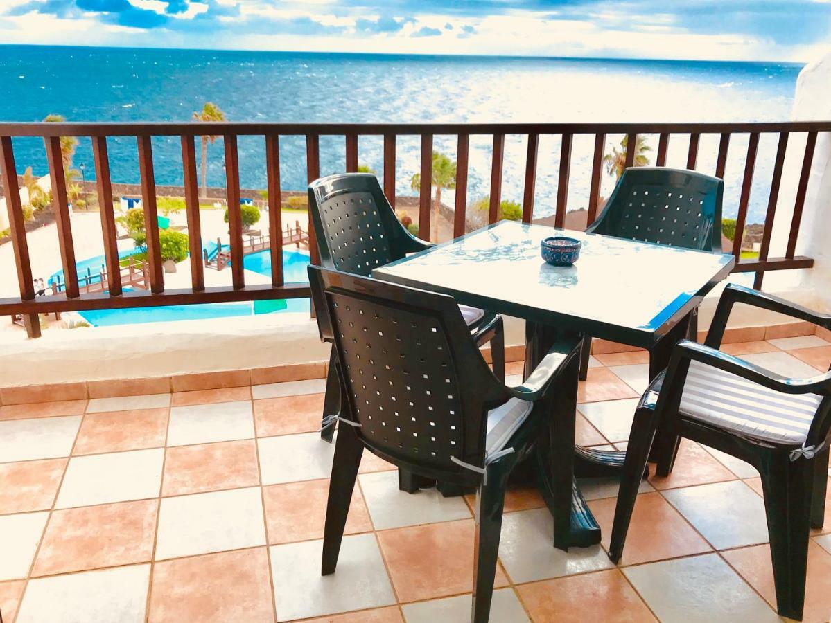Rocas Del Mar Apartment *