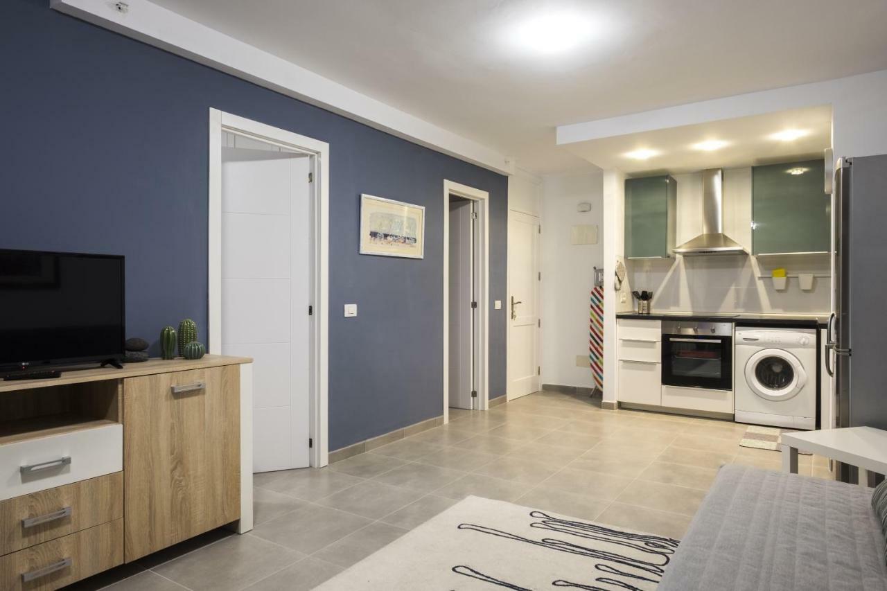 Full Center Of Americas, Renovated, High Floor