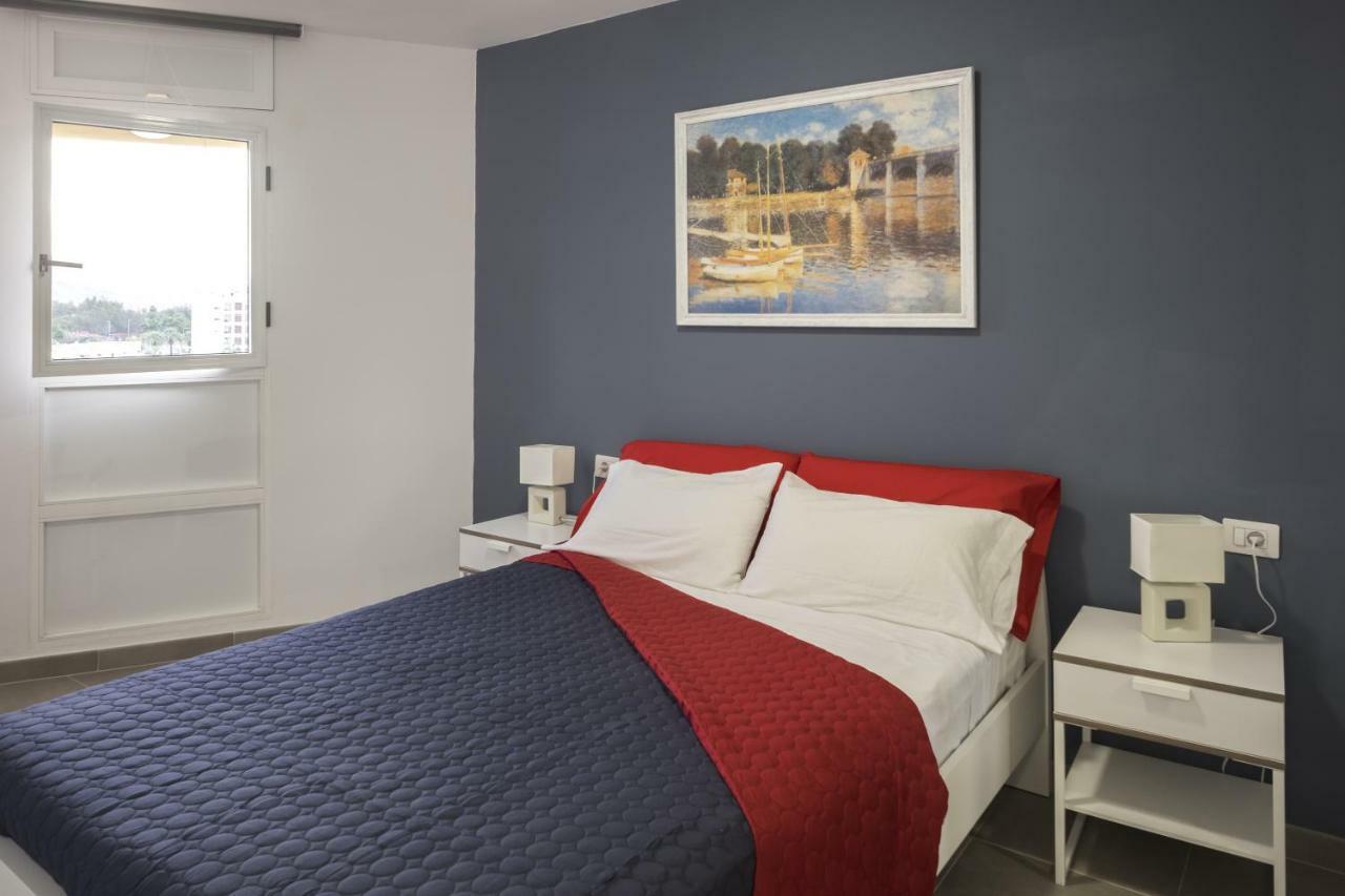 Appartement Full Center Of Americas, Renovated, High Floor *