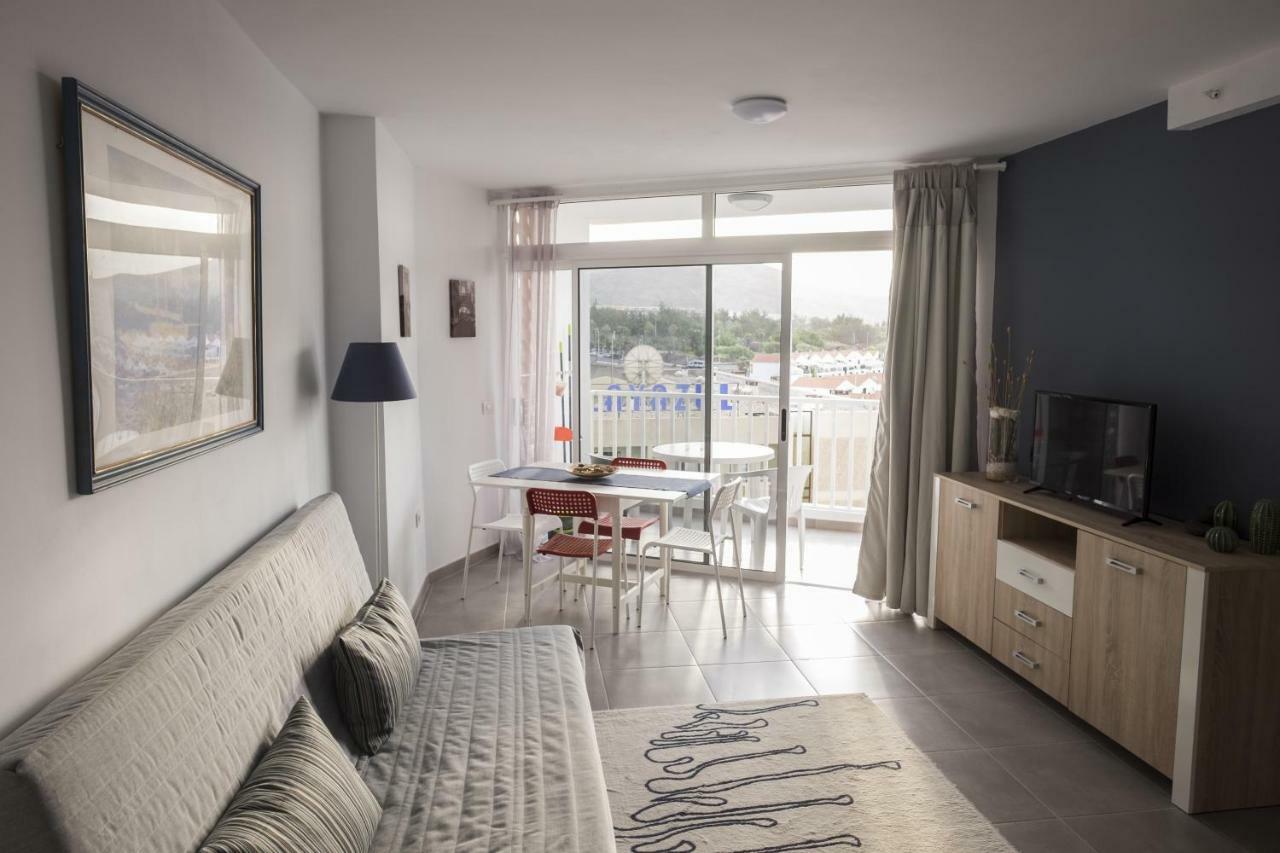 Full Center Of Americas, Renovated, High Floor Appartement *