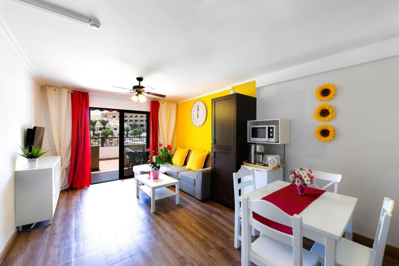 Las Americas Front Line Ocean Appartement