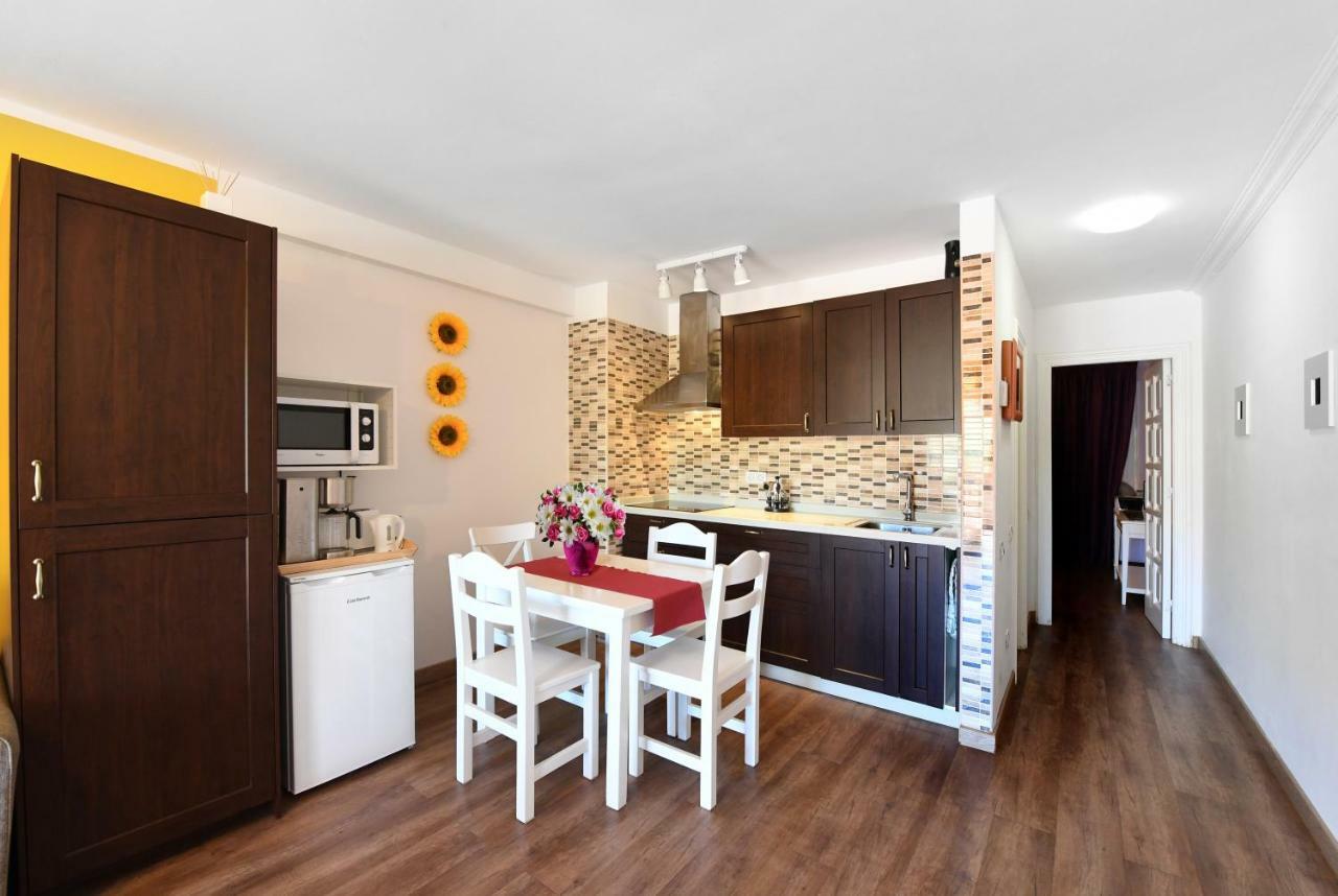 Las Americas Front Line Ocean Appartement *