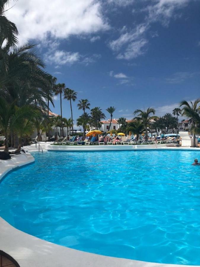 Wonderland With The Best Swimming Pool In Park S Iii Apartment