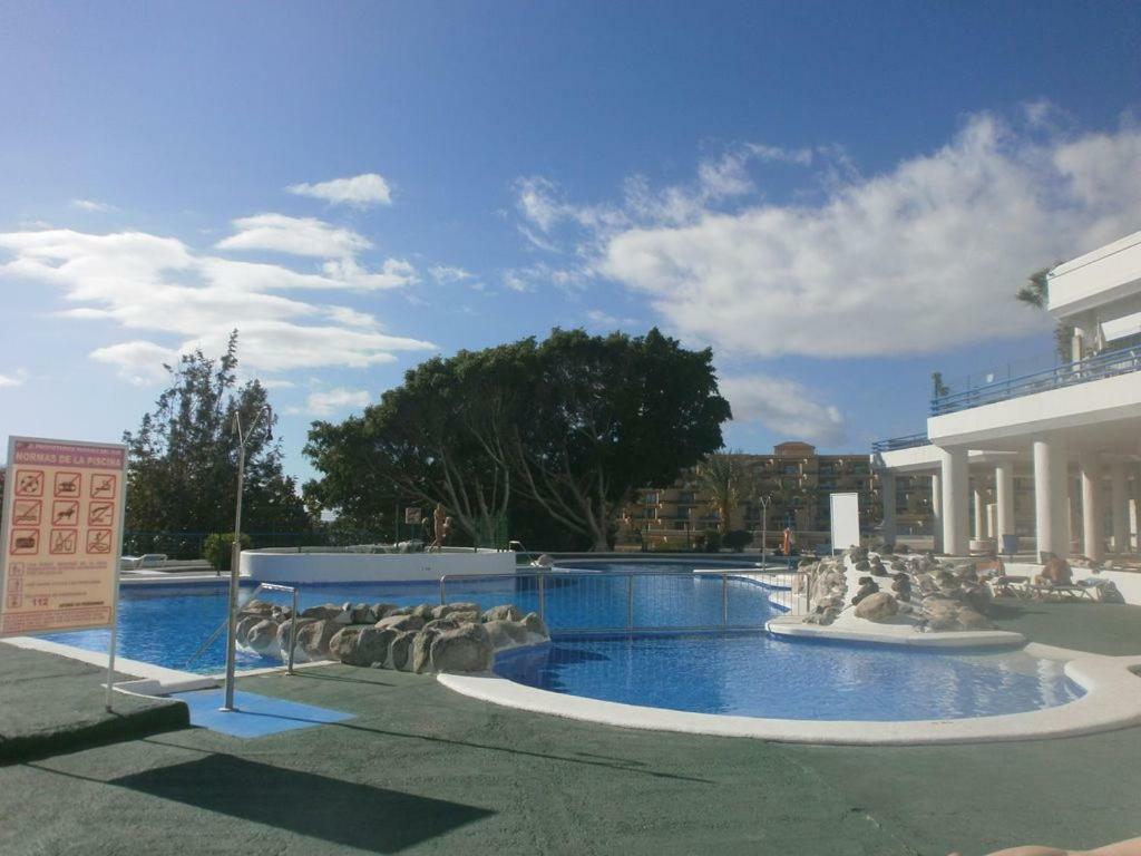 Aphotel Paraiso Del Sur In Centro Citta, Wifi Personale, Vista Mare Con Terrazza, Ristoranti E Pub Adiacenti, Taxi E Bus, Atelier Cura Persona, Farmacia Con Medico Costa Adeje (Tenerife)