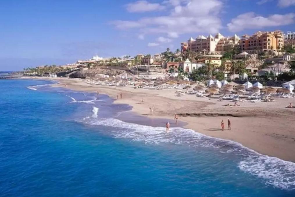 In Playa De Americas 1 * Playa de las Americas (Tenerife)