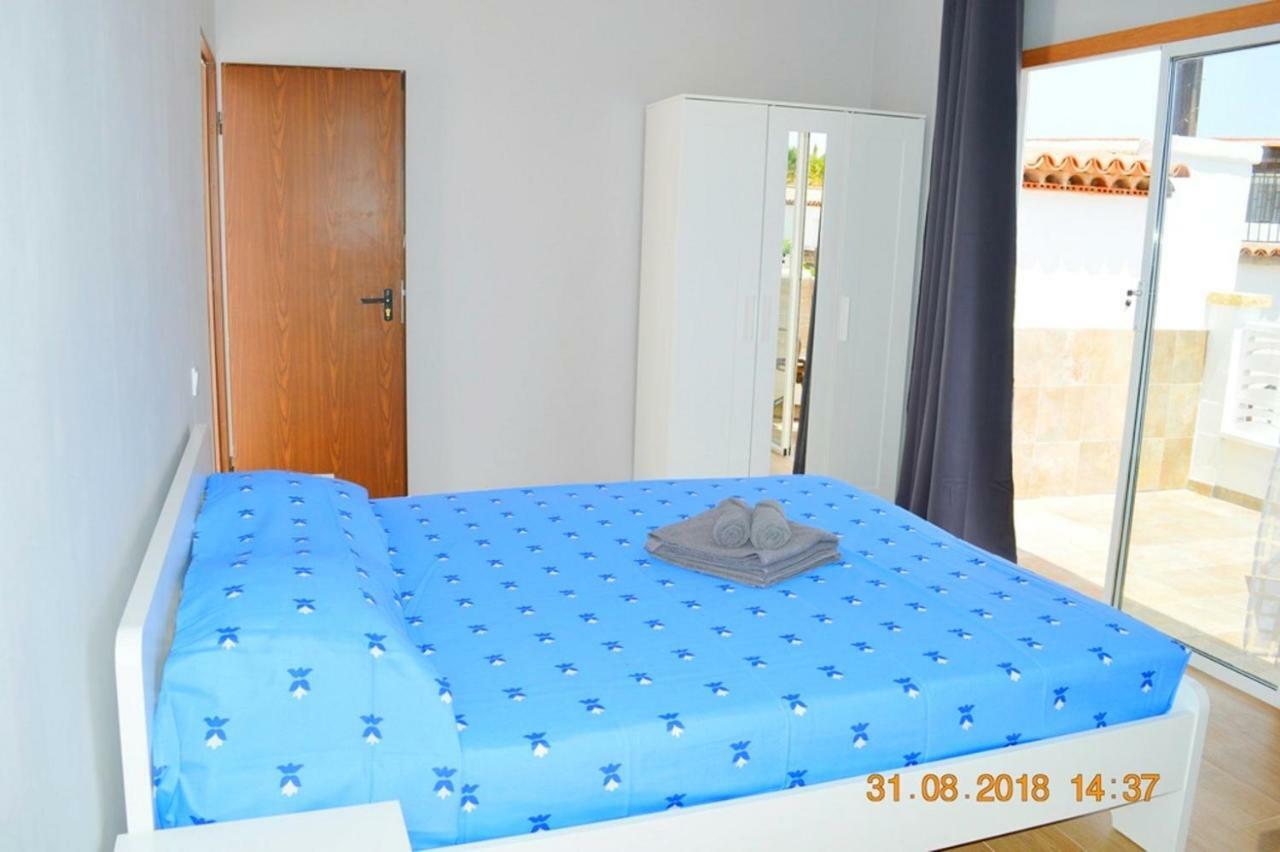 New Renovated Duplex Near The Ocean Located In Tenerife Sur *