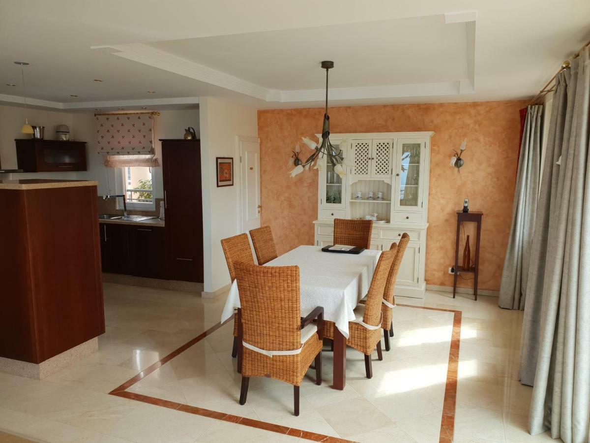 Villa Strelitzia *