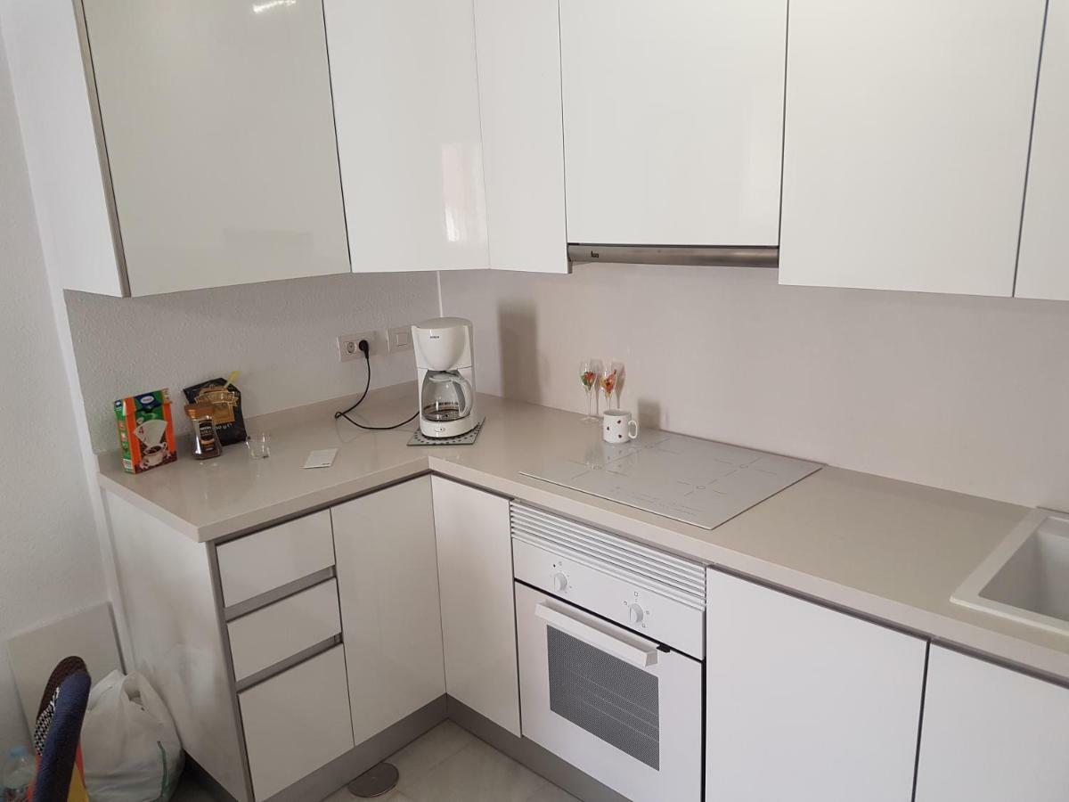 Ground Floor No 5 With Fantastic Heated Pool Close To The Sea, Gardensite *