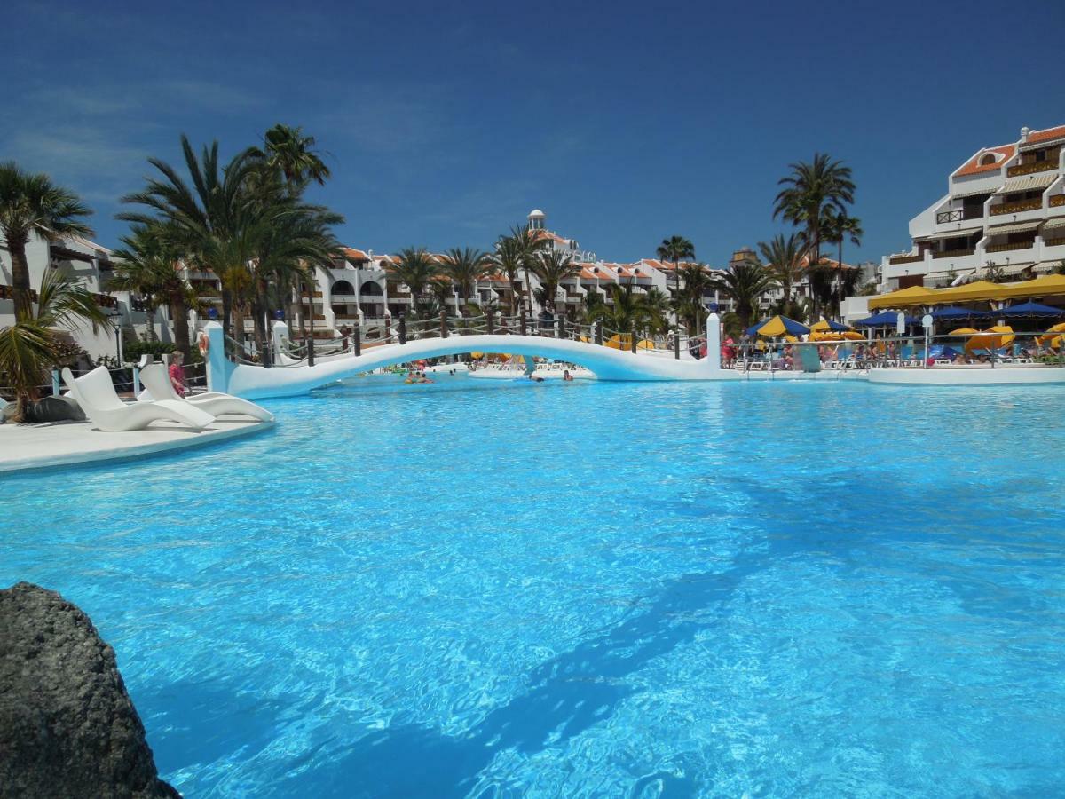 Ground Floor No 5 With Fantastic Heated Pool Close To The Sea, Gardensite Apartment Arona (Tenerife)