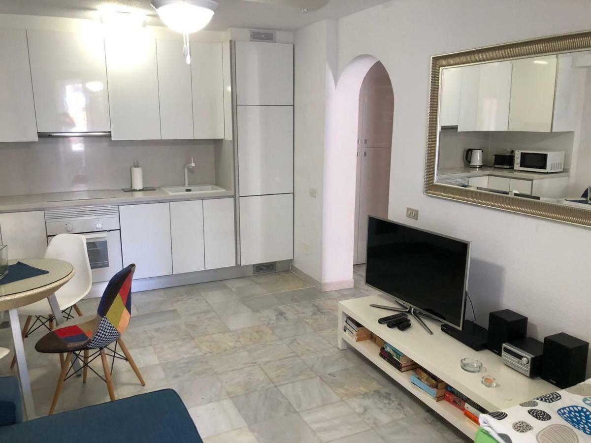 Ground Floor No 5 With Fantastic Heated Pool Close To The Sea, Gardensite Apartment