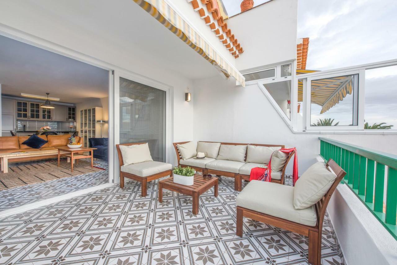 Modern, Bright And Welcoming Oceanfront