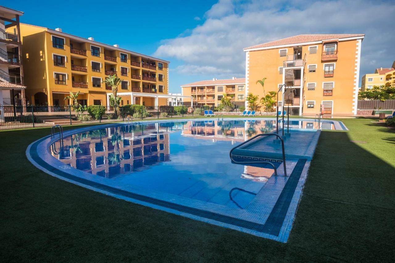 Apartment In Arona