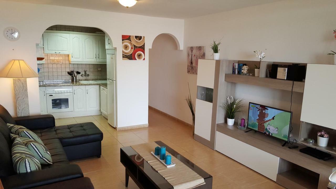 Jacaranda Close To The Beach, Sea-view, Pool, Wifi, Sat-tv