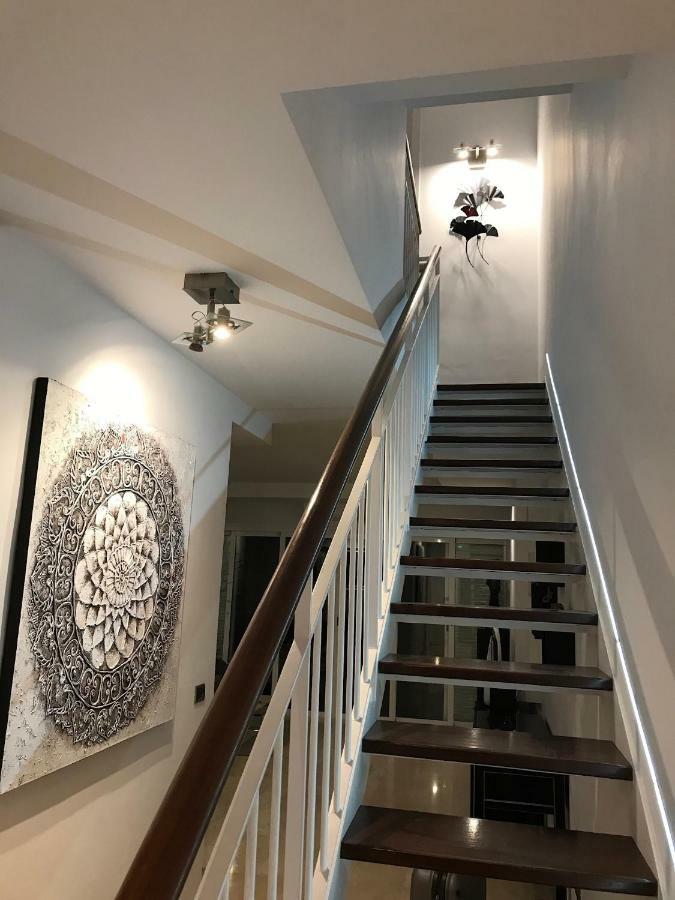 Beautiful Ocean-view Town House Holiday home *