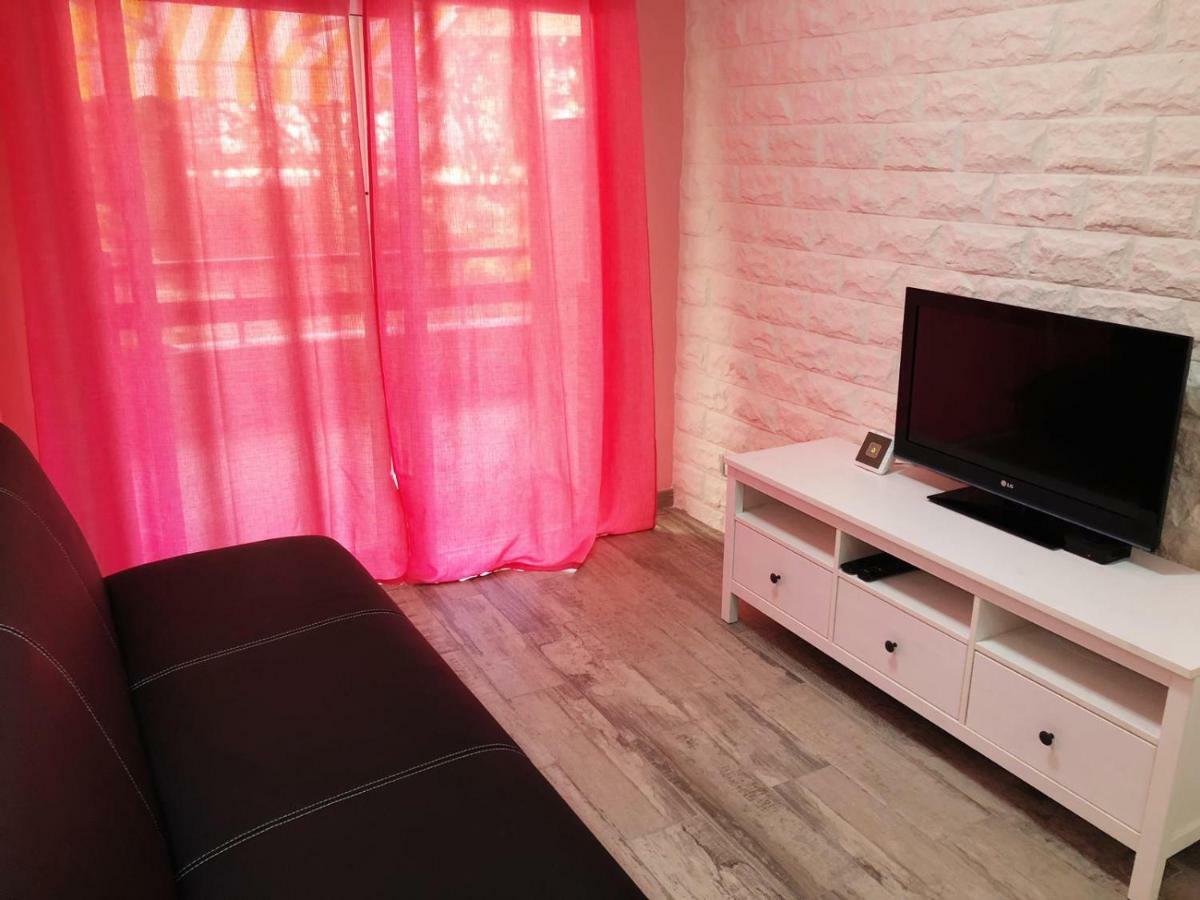 Lovely 1-bedroom With A Big Terrace, Americas, Tenerife Apartamento Arona (Tenerife)