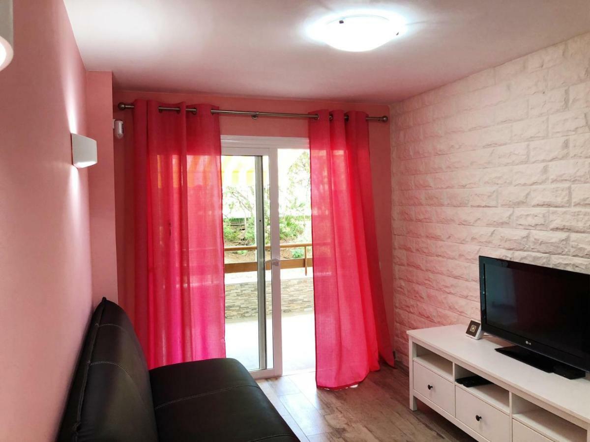 Lovely 1-bedroom With A Big Terrace, Americas, Tenerife